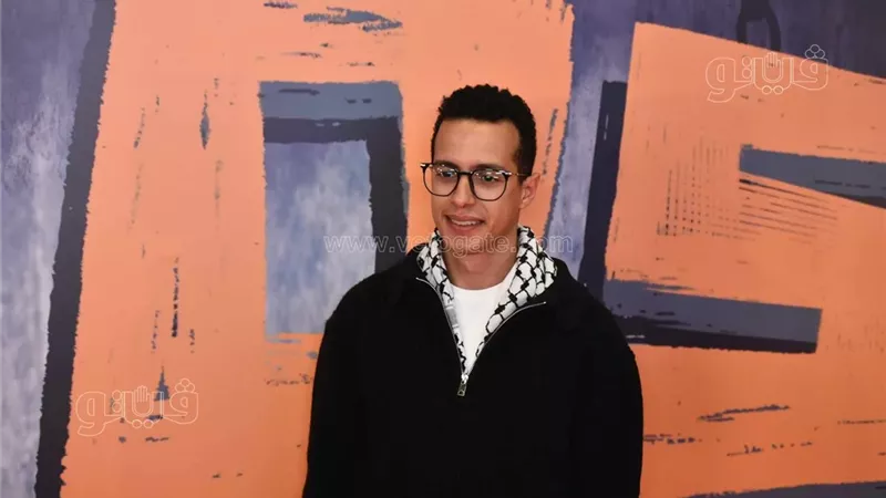 طه دسوقي بالشال الفلسطيني،
