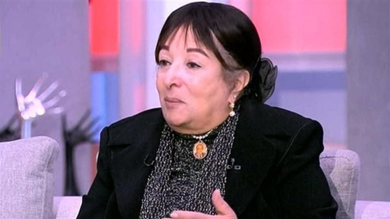 سميرة عبد العزيز،