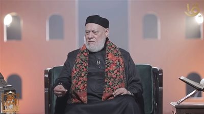 جمعة مازحا مع شاب: 