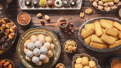 4 أطعمة يجب عدم الإفراط فيها في العيد لمنع عسر الهضم 