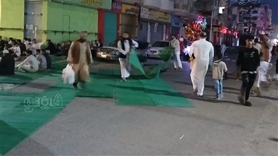 بالبالونات الملونة، إقبال المواطنين على مسجد أبو العباس في الإسكندرية لأداء صلاة عيد الفطر (بث مباشر)