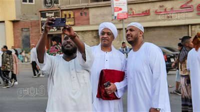 فرحة أول أيام عيد الفطر المبارك تسيطر على شوارع مصر (صور) 