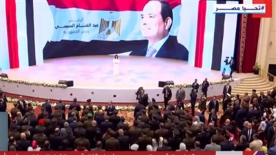 احتفالية عيد الفطر بحضور السيسي وأبناء الشهداء (بث مباشر)