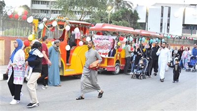 الطفطف وسيلة نقل الأسايطة مجانًا احتفالًا بعيد الفطر (صور) 