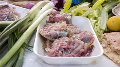 أستاذ بالقومي للبحوث يكشف بدائل صحية للفسيخ في شم النسيم (فيديو)