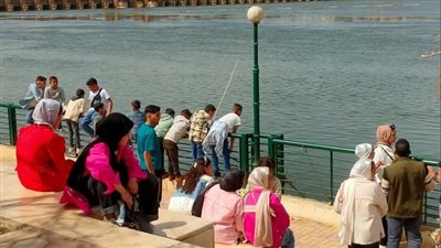 استمرار توافد الزوار على حدائق الري المطورة بالقناطر الخيرية بأول أيام عيد الفطر (صور)