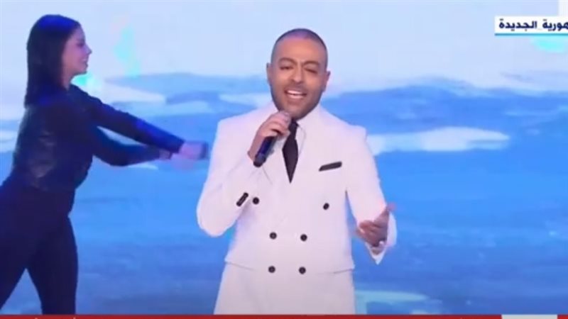 الفنان تامر عاشور