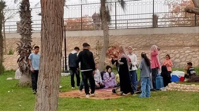استمرار توافد المواطنين على حدائق القناطر في ثاني أيام عيد الفطر (صور) 