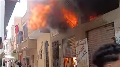 الحماية المدنية بالفيوم تخمد حريقا شب في محل منجد بقرية طبهار