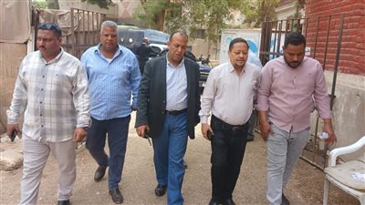 رئيس مدينة قوص بقنا يتفقد المستشفى المركزي في ثاني أيام عيد الفطر (صور)