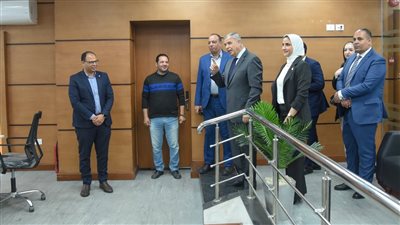 محافظ الإسكندرية يتابع أجواء الاحتفال بعيد الفطر من داخل مركز السيطرة 