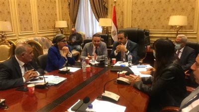 حازم إمام يهاجم نقابة المهن الرياضية.. وندا: الزمالك مديون لنا بـ 59 مليون جنيه