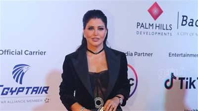 جومانا مراد وإدوارد أبرزهم.. نجوم على ريد كاربت فيلم سلام عبر الشيكولاتة | فيديو وصور