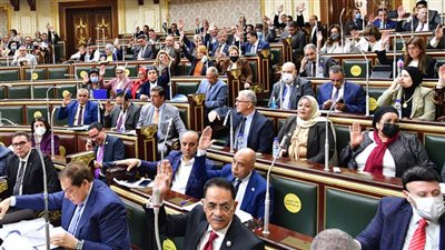 برلماني يطالب التعليم بالكشف عن مصير مسابقة الـ 120 ألف معلم 