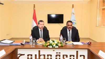 شعيب يشارك بالاجتماع الـ45 لجامعة مطروح | صور