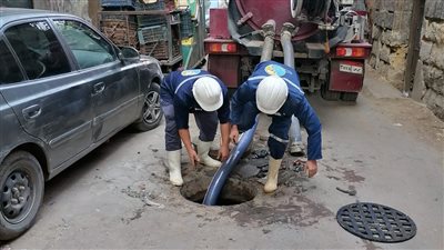 تطهير الصرف الصحي وإصلاح كابلات بحي جنوب الجيزة