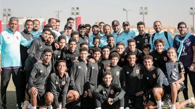 موسيماني يحضر تدريبات ناشئي الأهلي ويشيد بالمستوى المميز للاعبين