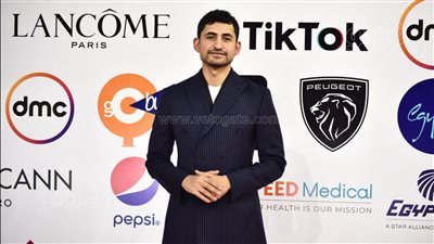 أمير المصري وإنجي المقدم يتألقون على ريد كاربت فيلم أبو صدام| صور 