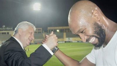 شيكابالا يمازح مرتضى منصور: فين مكافأة الدوري