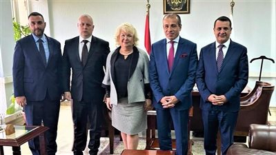 التمثيل التجاري يستقبل وفدا رومانيا لمتابعة نتائج زيارة الرئيس للقاهرة بأكتوبر الماضي