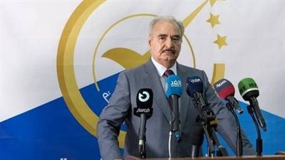 لحظة استبعاد خليفة حفتر من قائمة المترشحين للرئاسة الليبية | فيديو 