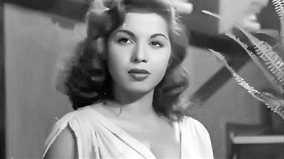 ذكرى رحيل فراشة السينما.. رقص سامية جمال 