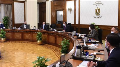 رئيس الوزراء: نرحب بكل الشراكات الجادة لتحويل مصر إلى مركز عالمي لتصنيع السيارات 