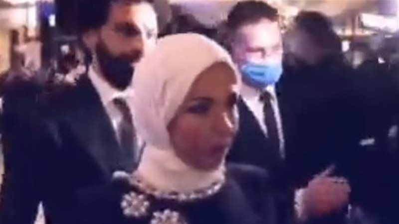 محمد صلاح وزوجته