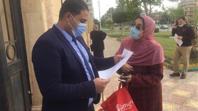 منع دخول المواطنين غير الحاصلين على لقاح كورونا للمصالح الحكومية ببورسعيد | صور