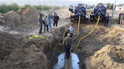 إصلاح كسر خط طرد أبو خرص بأسيوط بدون قطع المياه 