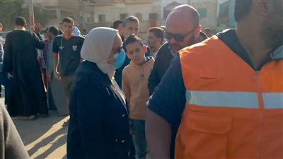 مدير أمن سوهاج ووكيلة الصحة ينتقلان لموقع حادث إصابة 6 تلاميذ | صور