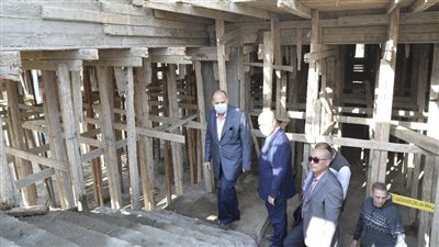 محافظ أسيوط يتفقد أعمال إنشاء مجمع الخدمات الحكومية بديروط الشريف 