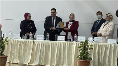 قومى المرأة يناقش مخاطر الختان فى جامعة القاهرة