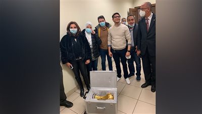 مطار القاهرة يستقبل النسخة الأصلية لكأس أمم أفريقيا | صور