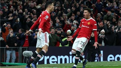 مانشستر يونايتد يفوز على بيرنلي 1/3 بالدوري الإنجليزي | فيديو