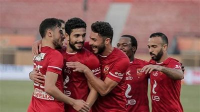 ثلاثى الأهلى في التشكيل المثالي للأفضل بالدوري لشهر نوفمبر