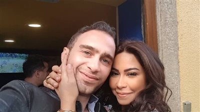 خبيرة طاقة: القبلات والأحضان وراء انفصال شيرين وحسام حبيب