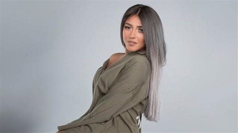 الفنانة سارة سلامة