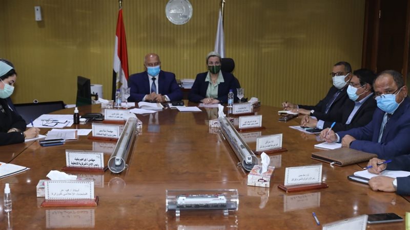 وزير النقل ووزيرة
