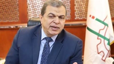 القوى العاملة: رفع إيقاف نشاط 3 شركات لإلحاق العمالة بالخارج