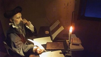 نيازك وعواصف مدمرة.. توقعات نوستراداموس المخيفة في 2022 