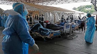 أوميكرون يوجه ضربة قاسية لـ «جنوب إفريقيا»