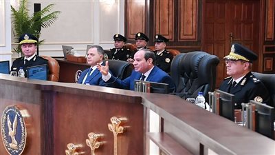 تفاصيل حضور السيسي اختبارات كشف الهيئة للطلبة الجدد المتقدمين للالتحاق بكلية الشرطة | صور