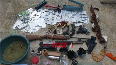 حبس 5 عناصر إجرامية لحيازة وترويج المواد المخدرة والأسلحة النارية