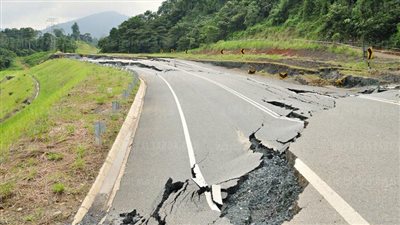 هزة أرضية بقوة 6 درجات تضرب إندونيسيا