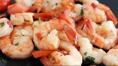 تفسير رؤية الجمبري في المنام وعلاقته بتعدد الزوجات والمال الوفير 