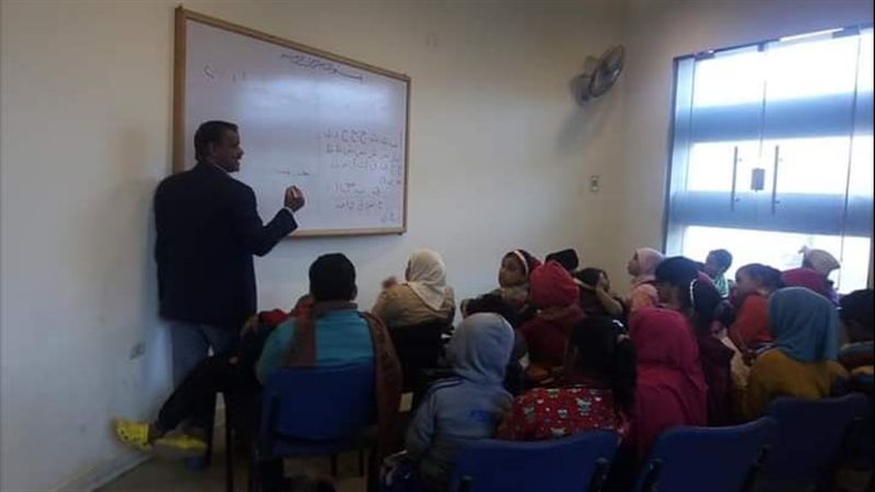 الشباب والعمال تحتفل