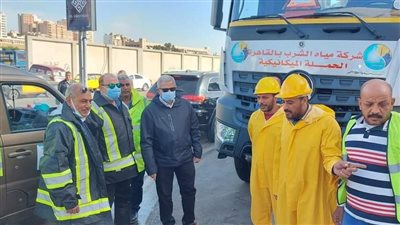 رئيس القابضة للصرف والمياه يتابع استعدادات نوة قاسم بالإسكندرية 
