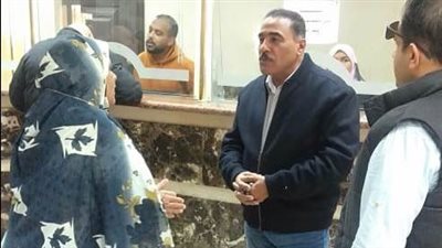 محافظ مطروح يتفقد المركز التكنولوجي للمواطنين|صور