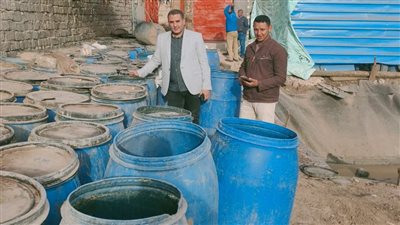 ضبط 75 طن مخللات فاسدة في أسيوط